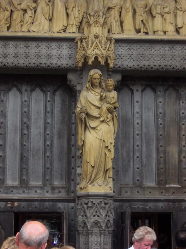 Virgin Mary and Baby Jesus statue at the Abbey entrance
