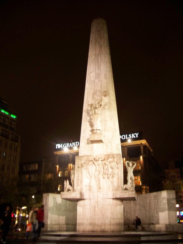 The National Monument at the Dam at night