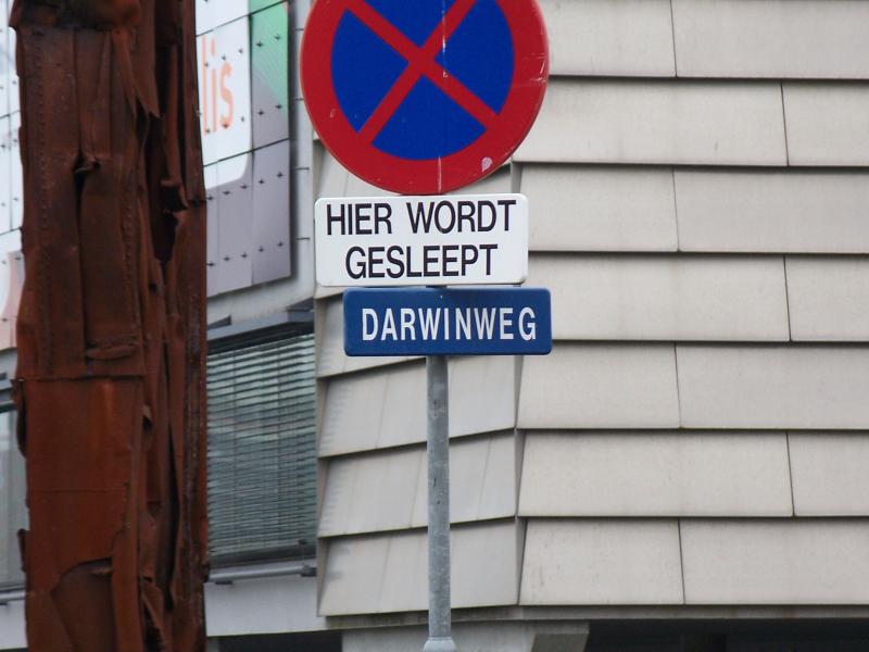 Darwin Way street sign