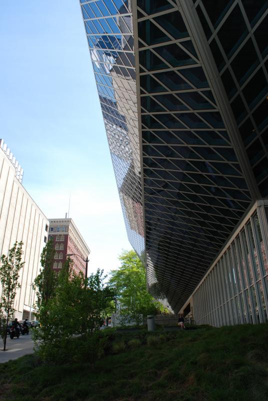 View of the public library building