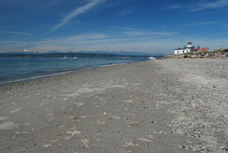 West Point Lighthouse and the Olympics, Discovery Park